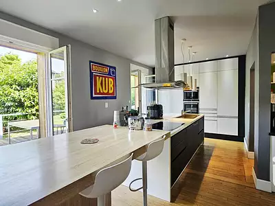 Maison, 205 m²