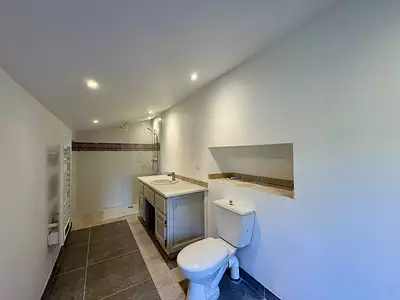 Maison, 250,42 m²