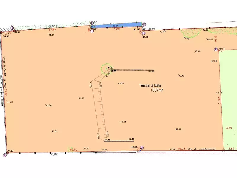 Terrain, 1 607 m²