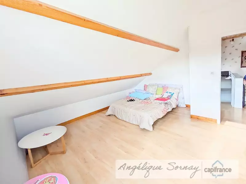 Maison, 167 m²