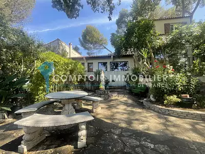 Maison, 160 m²