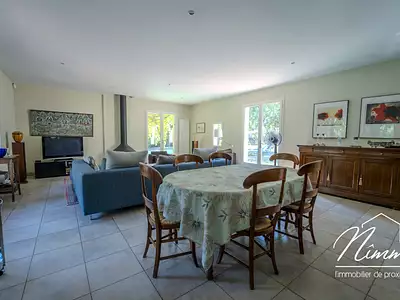Maison, 250 m²