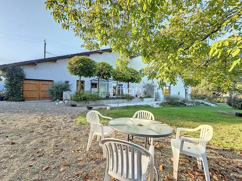Maison, 252 m²
