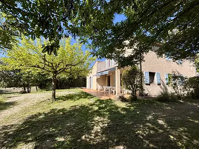 Maison, 180 m²