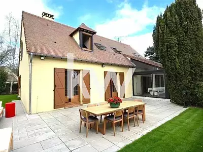 Maison, 268 m²