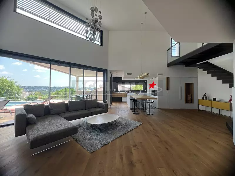 Maison, 160 m²