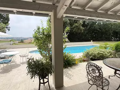 Maison, 230 m²