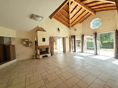 Maison, 370 m²