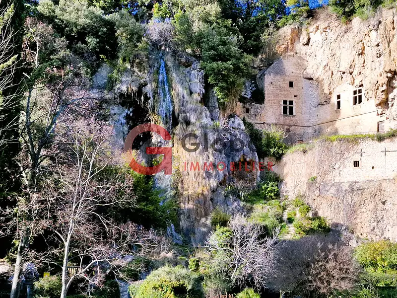 Terrain, 1 037 m²