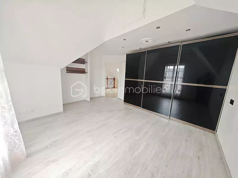 Maison, 122 m²