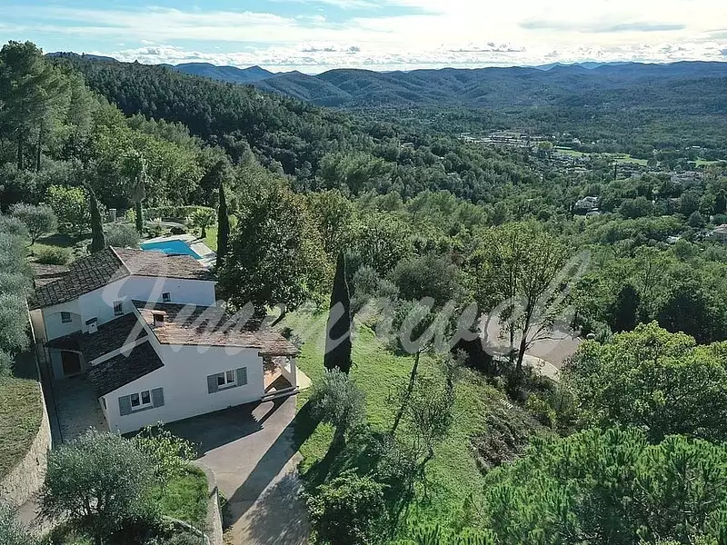 Maison, 208 m²