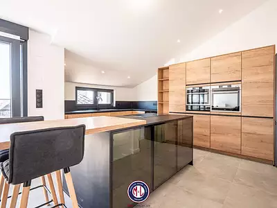 Appartement, 145,9 m²