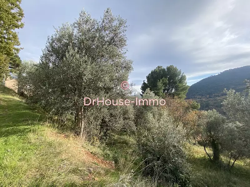 Terrain, 1 675 m²