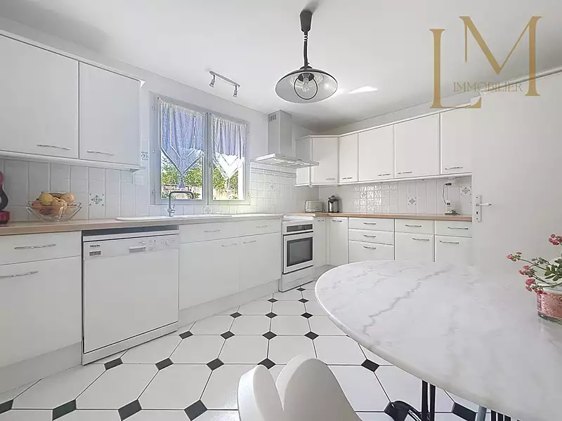 Maison, 160 m²