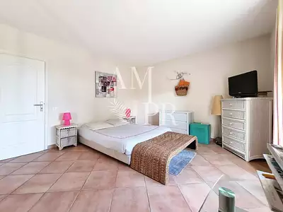 Maison, 215 m²