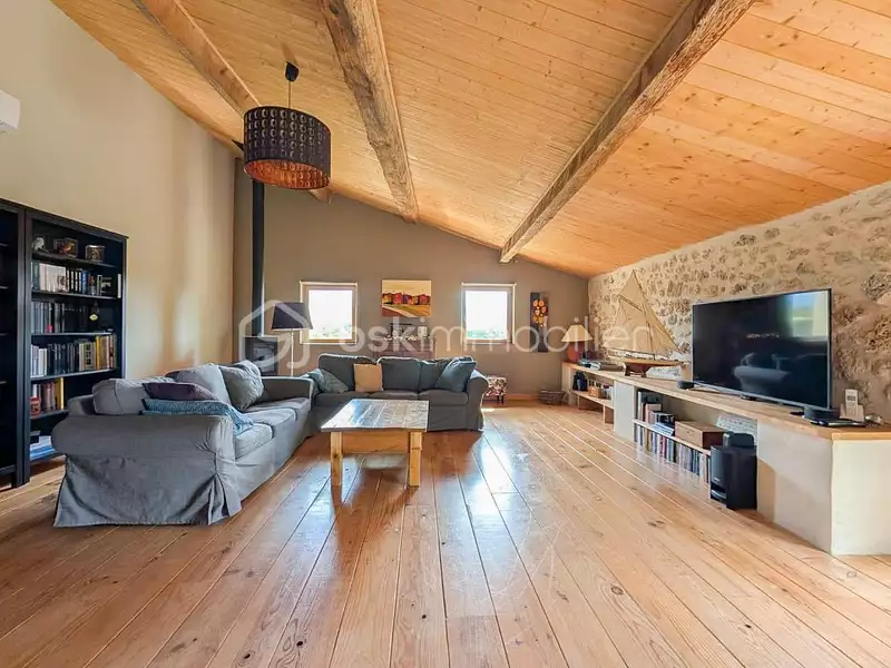 Maison, 230 m²