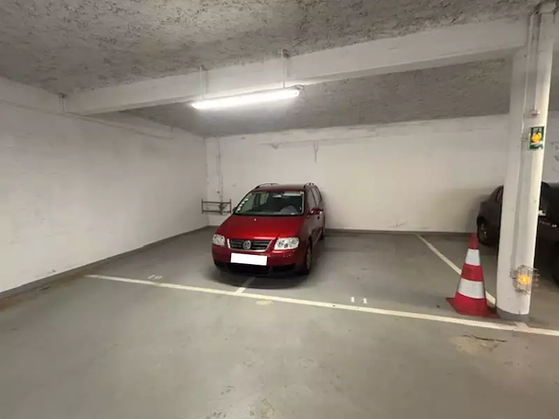 Parking, 13 m²