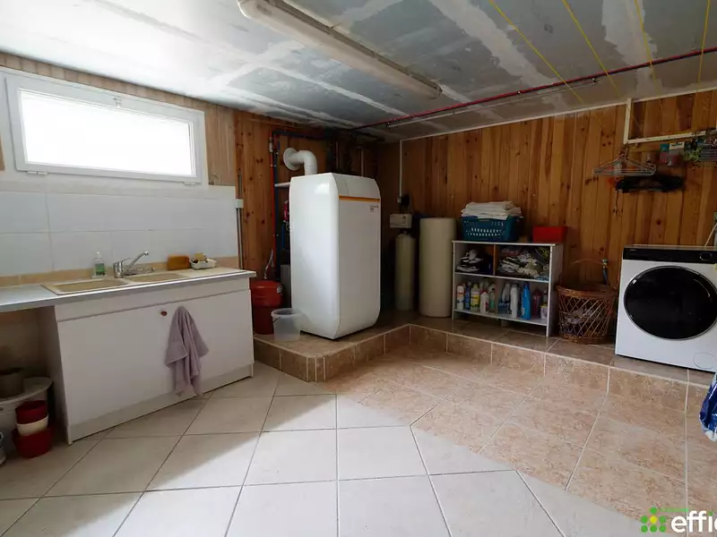 Maison, 215 m²