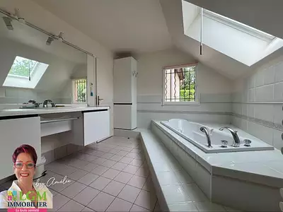 Maison, 180 m²