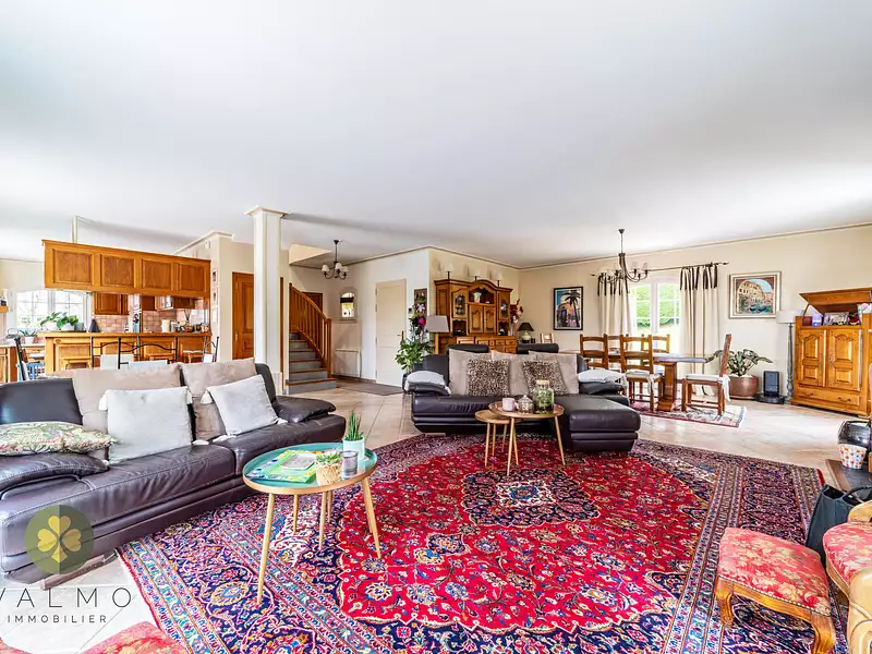 Maison, 266 m²