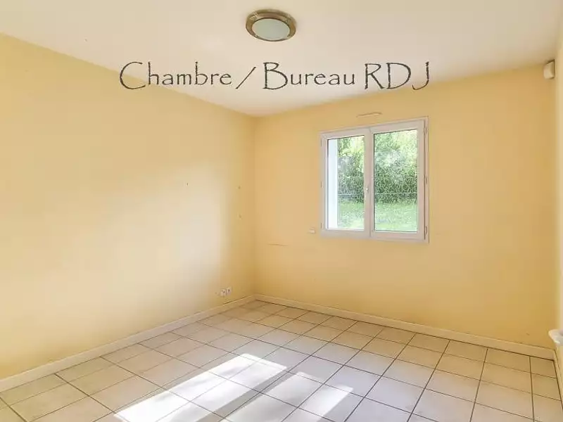 Maison, 230 m²