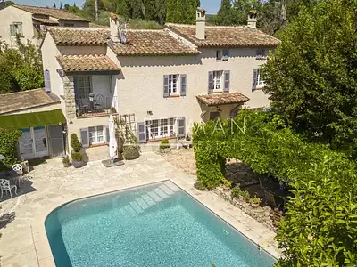 Maison, 179 m²