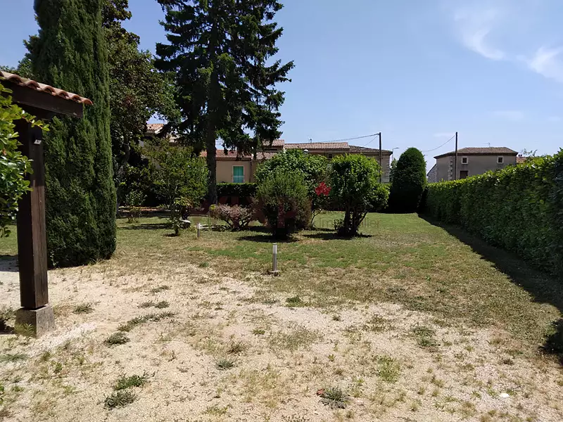 Terrain, 800 m²