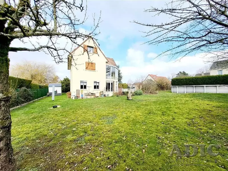 Maison, 168 m²