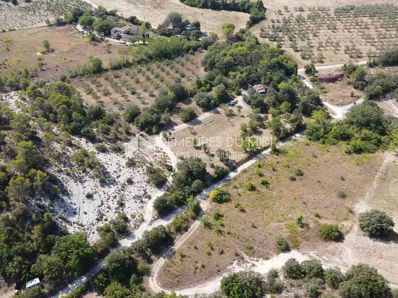 Terrain, 8 360 m²