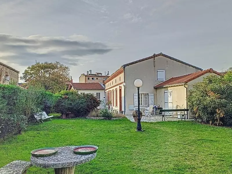 Maison, 256 m²