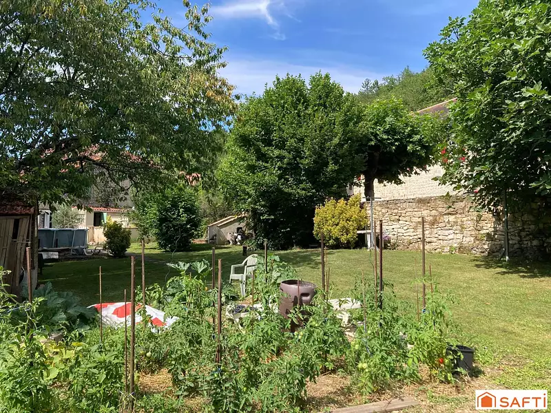 Maison, 237 m²