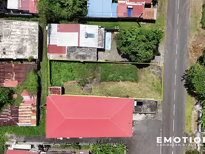 Terrain, 211 m²