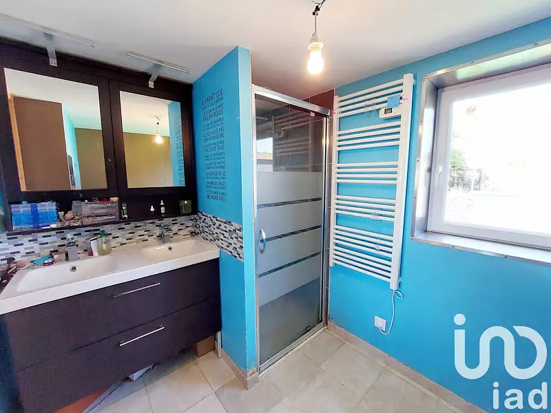 Maison, 77 m²