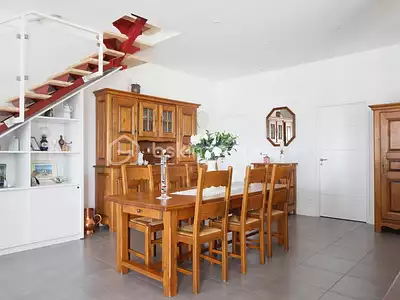 Maison, 168 m²