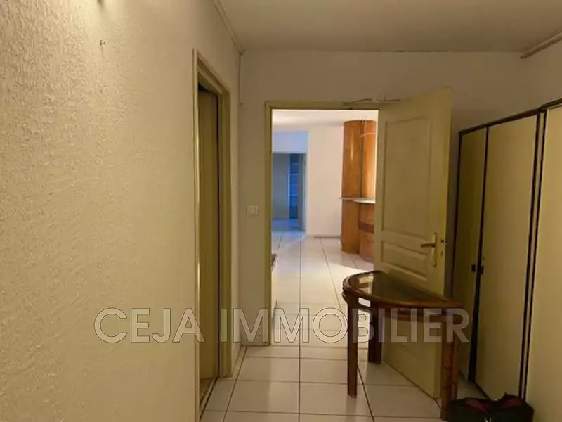 Appartement, 217 m²