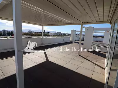 Appartement, 249,62 m²