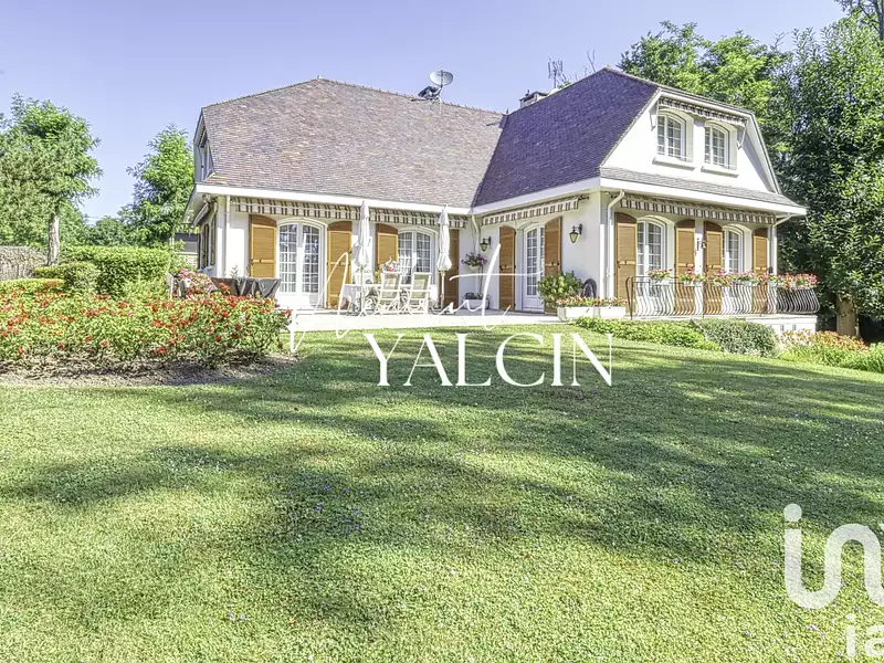 Maison, 233 m²