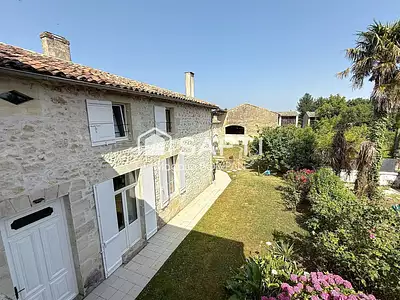 Maison, 320 m²