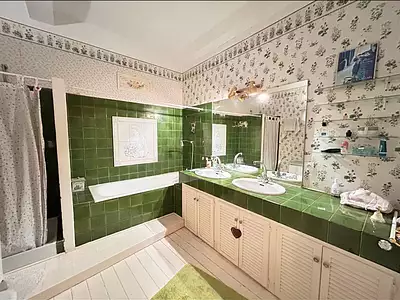 Maison, 280 m²