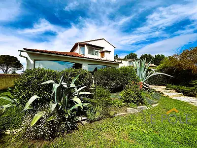 Maison, 179 m²