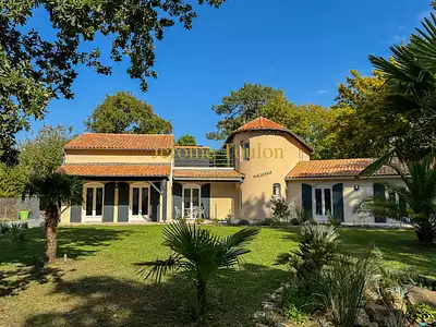 Maison, 227 m²