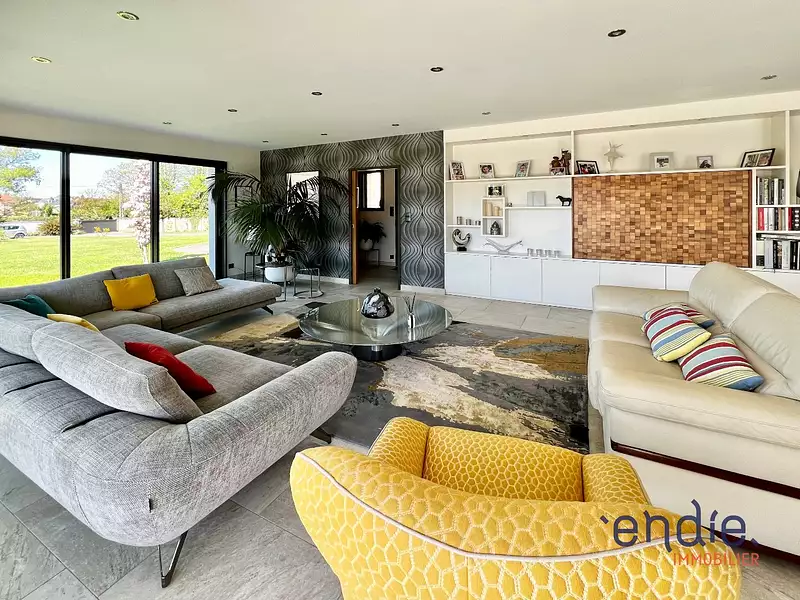 Maison, 185 m²