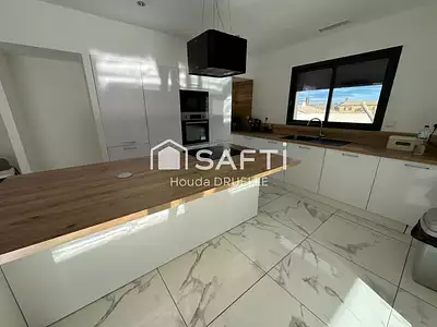 Maison, 114 m²