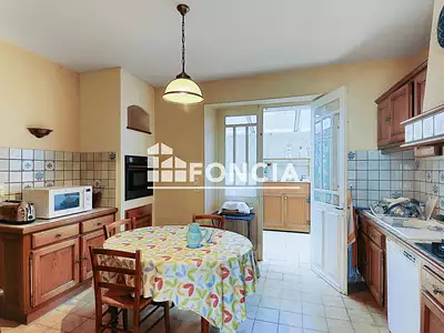Maison, 250 m²