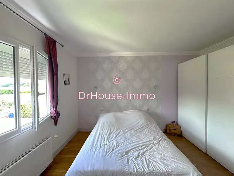 Maison, 221 m²