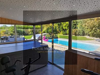 Maison, 180 m²