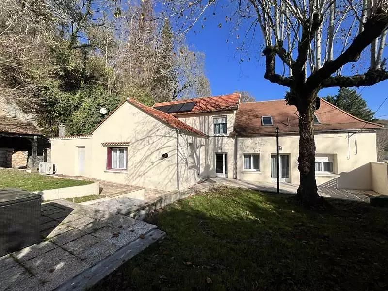 Maison, 179 m²