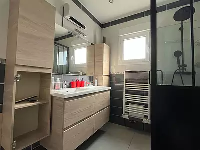Maison, 176,6 m²