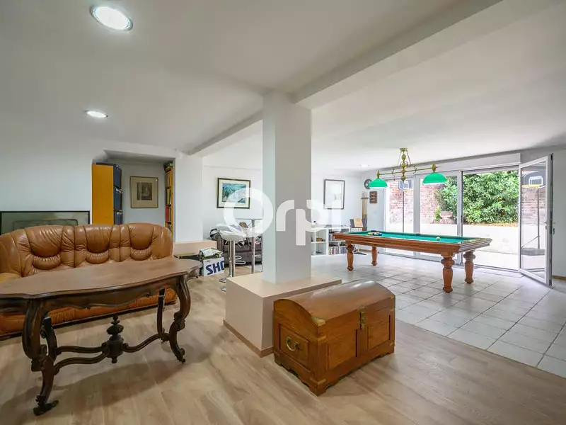 Maison, 214 m²