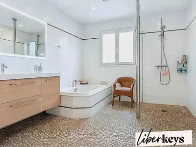 Maison, 190 m²